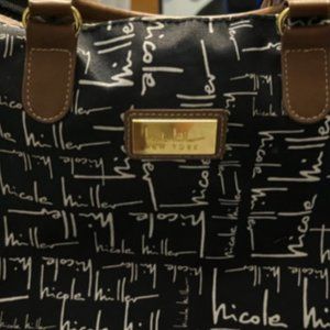 Nicole Miller black & white weekender bag